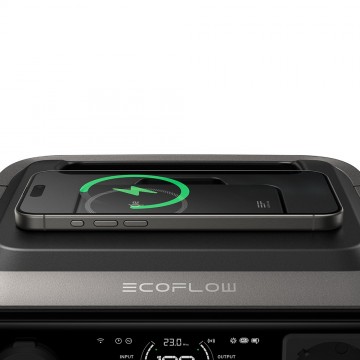 EcoFlow RIVER 3 Plus (Wireless) Power Station met powerbank (powerbank wordt laden)