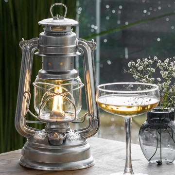 Feuerhand 276 led stormlantaarn zink 2