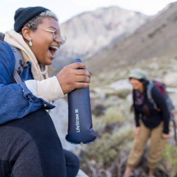Lifestraw peak series squeeze bottle opvouwbaar waterfilter  drinkfles 1l mountain blue 5