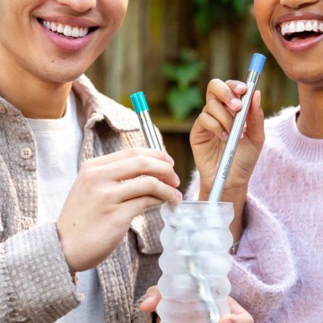 Lifestraw sip herbruikbaar waterfilter rietje rvs met opberghoes lifestyle 4