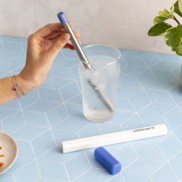 Lifestraw sip herbruikbaar waterfilter rietje rvs met opberghoes lifestyle