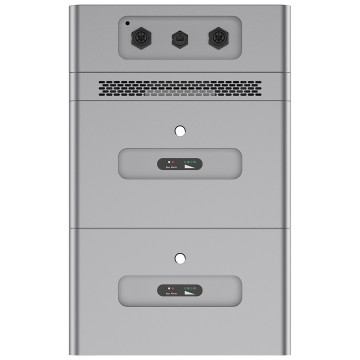 Lunergy hub 2400 AC met  2x BP5200 plug and play thuisbatterij 1044 kwh (zijkant)