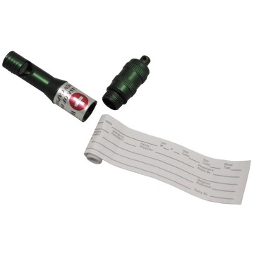 Noodfluitje met sleutelhanger 2