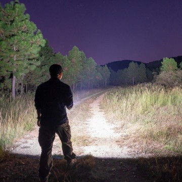 Olight arkfeld pro edc led  uv  laser zaklamp 8