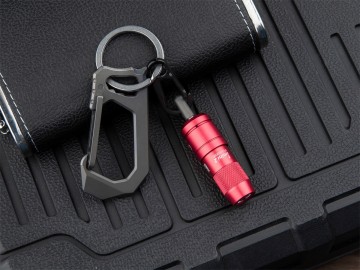 Olight imini 2 oplaadbaar sleutelboslampje   sleutelhanger