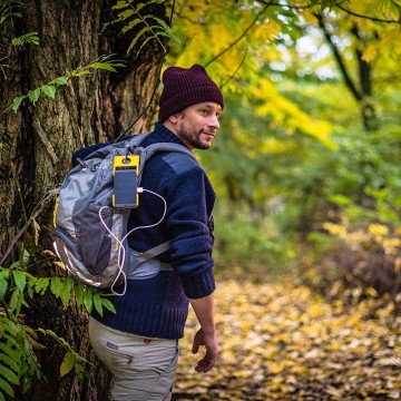 Wakawaka power plus 3000 mah solar powerbank met led lamp