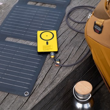 Wakawaka power pro wireless magsafe powerbank 10000 mah 8