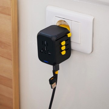 Wakawaka world travelcharger wereldstekker met usb c en usb a 8