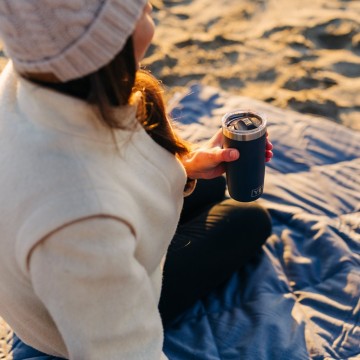 Yeti rambler 10 oz thermosbeker 296 ml zwart lifestyle 2