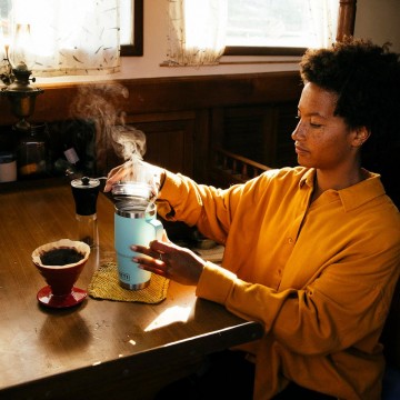 Yeti rambler 20 oz thermos reismok 591 ml seafoam lifestyle