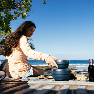 Yeti rambler bowl thermoskom met dubbelwandige vacuumisolatie navy lifestyle 2