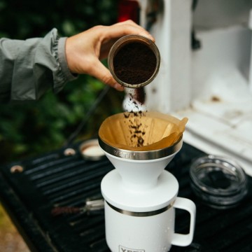 Yeti rambler pour over filterkoffiezetapparaat lifestyle 2