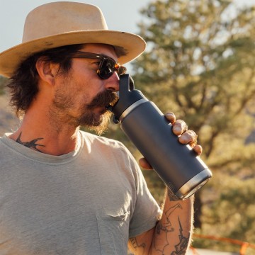 Yeti rambler rietjesdop voor thermosflessen lifestyle
